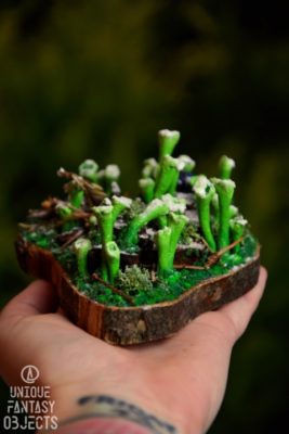 Gliniane rzeźby porosta chrobotka na drewnie (1) (Unique Fantasy Objects)