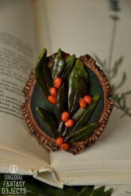 Wisząca ozdoba na ścianę lub dekoracyjny magnes z rokitnikiem