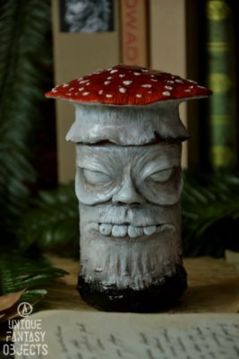 Pudełko słoik w kształcie muchomora z twarzą (Unique Fantasy Objects)