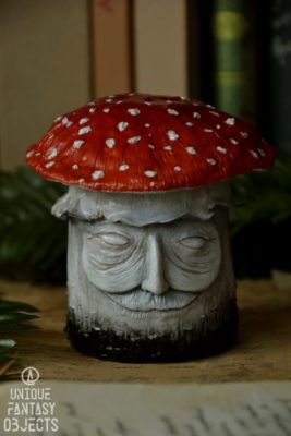 Słoiczek pudełko w kształcie muchomora z twarzą (Unique Fantasy Objects)