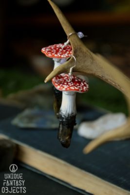 Kolczyki z muchomorami i kryształem (Unique Fantasy Objects)