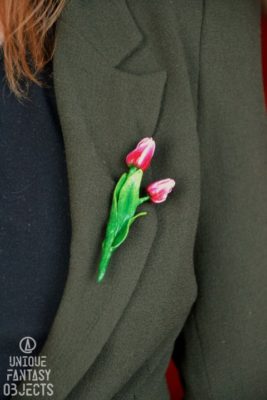 Broszka z rzeźbą tulipana (Unique Fantasy Objects)