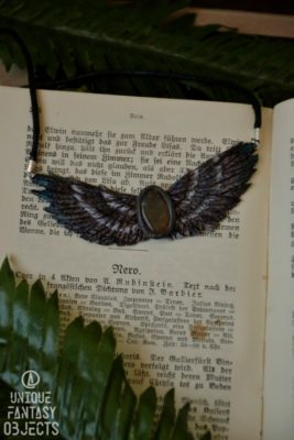 Naszyjnik ze skrzydłami i labradorytem (Unique Fantasy Objects)