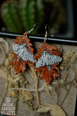 Kolczyki w kształcie liści z motylami (Unique Fantasy Objects)