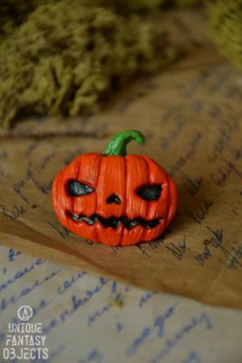 Broszka w kształcie dyni (Unique Fantasy Objects)