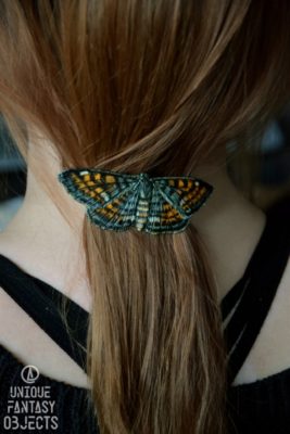 Spinka z pomarańczowym motylem (Unique Fantasy Objects)