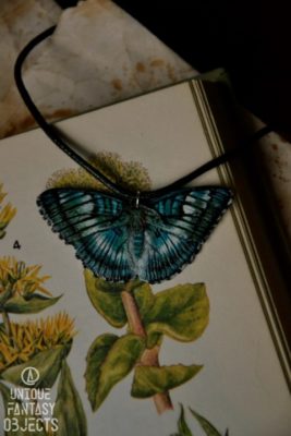 Naszyjnik z morskim motylem (Unique Fantasy Objects)