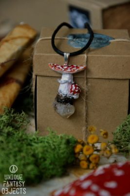 Naszyjnik z muchomorami i cytrynem (Unique Fantasy Objects)