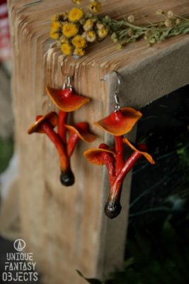 Wiszące kolczyki z czerwonymi grzybami (Unique Fantasy Objects
