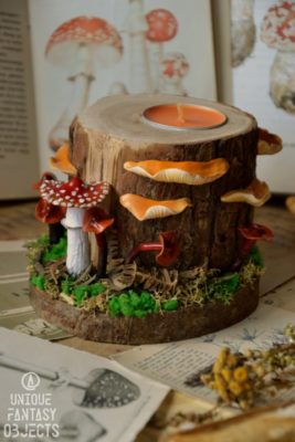 Leśny świecznik z muchomorem i czerwonymi grzybkami (Unique Fantasy Objects)