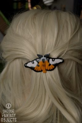 Spinka do włosów z biało żółtą ćmą (Unique Fantasy Objects)