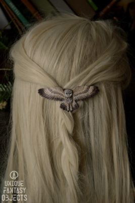 Spinka do włosów z rzeźbą puszczyka (Unique Fantasy Objects)