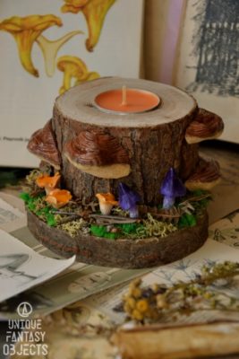 Świecznik z fioletowymi grzybkami, kurkami i hubą (Unique Fantasy Objects)