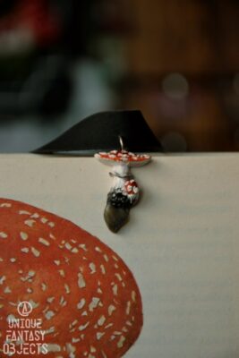 Choker z muchomorem i labradorytem (Unique Fantasy Objects)