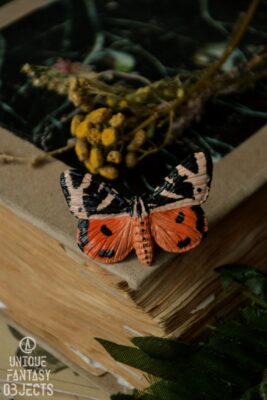 Broszka z rzeźbą motyla krasopani hera (Unique Fantasy Objects)