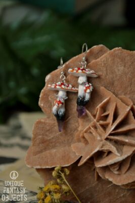 Wiszące kolczyki z muchomorami z ametystem (Unique Fantasy Objects)