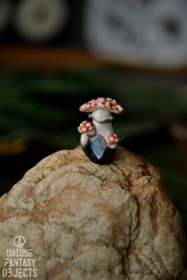 Pierścionek z muchomorem i labradorytem (Unique Fantasy Objects)