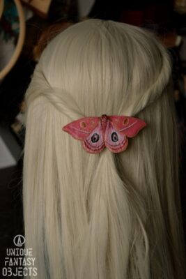 Spinka do włosów z różową ćmą (Unique Fantasy Objects)