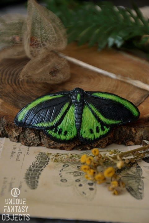 Spinka z zielono czarnym motylem (Unique Fantasy Objects)