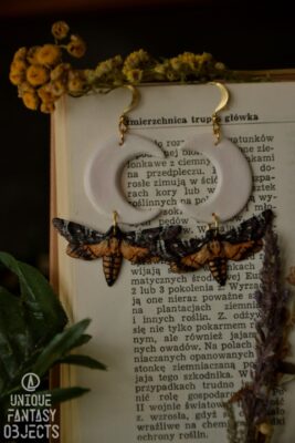 Kolczyki ze zmierzchnicą trupią główką (Unique Fantasy Objects)
