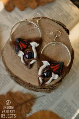 Kolczyki z grzybkami i motylem proporzyca marzymłódka (Unique Fantasy Objects)