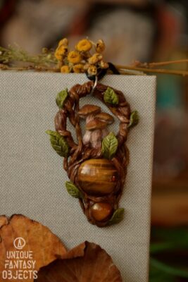 Naszyjnik z brązowymi grzybami i tygrysim okiem (Unique Fantasy Objects)