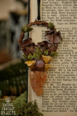 Naszyjnik z grzybami, agatem i kalcytem (Unique Fantasy Objects)