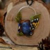 Naszyjnik z grzybami, niedźwiedziówką i lapisem lazuli (Unique Fantasy Objects)