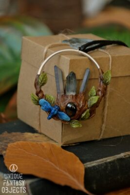 Naszyjnik z ważką, kryształem denim i hematytem (Unique Fantasy Objects)