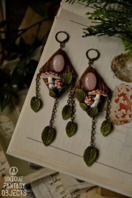 Kolczyki z muchomorami i kamieniem księżycowym (Unique Fantasy Objects)
