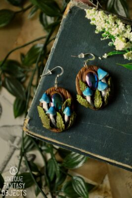 Kolczyki z niebieskimi grzybami i hematytem (Unique Fantasy Objects)