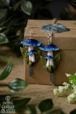 Kolczyki z niebieskimi grzybkami i kwarcem kobaltowym (Unique Fantasy Objects)