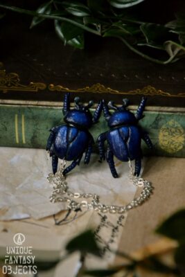 Przypinka do kołnierzyka z żuczkami (Unique Fantasy Objects)