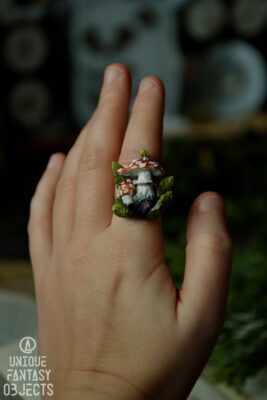 Regulowany pierścionek z muchomorem i denimem (Unique Fantasy Objects)