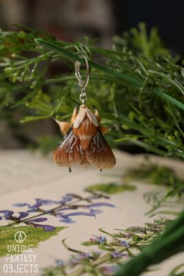 Kolczyk z ćmą (Unique Fantasy Objects)