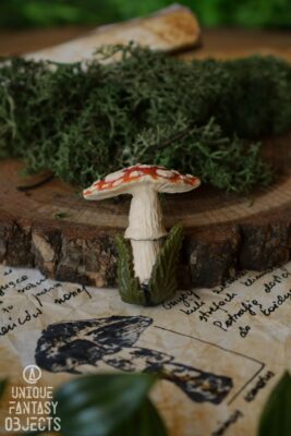 Broszka z muchomorem i liśćmi (Unique Fantasy Objects) (1)