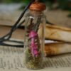 Naszyjnik buteleczka z różowymi grzybami (Unique Fantasy Objects)