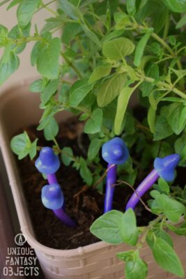 Fioletowy grzybek do doniczki (Unique Fantasy Objects)