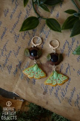 Kolczyki z ćmami i kamieniem noc kairu (Unique Fantasy Objects) (1)