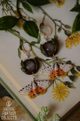 Kolczyki z ćmami i kwarcem (Unique Fantasy Objects) (1)