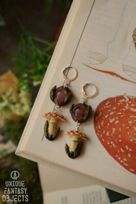 Kolczyki z muchomorami i kwarcem wiśniowym (Unique Fantasy Objects)