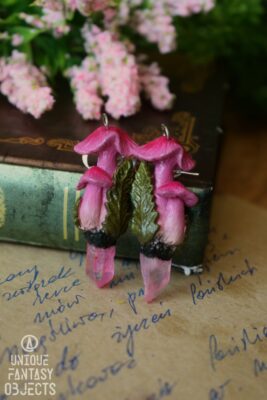 Kolczyki z różowymi grzybkami i kwarcem (Unique Fantasy Objects) (1)