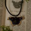 Naszyjnik z rzeźbą motyla rusałka żałobnik (Unique Fantasy Objects)