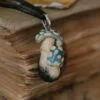 Naszyjnik z pierścieniakiem i amonitem (Unique Fantasy Objects)