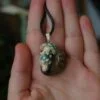 Naszyjnik z pierścieniakiem i amonitem (Unique Fantasy Objects)