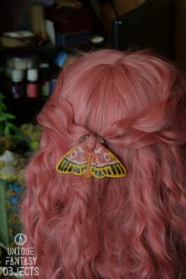 Spinka do włosów z żółtą ćmą (Unique Fantasy Objects)