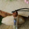 Naszyjnik fiolka z niebieskim grzybem (Unique Fantasy Objects)