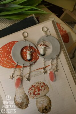 Kolczyki z muchomorami i kwarcem wiśniowym Objects)