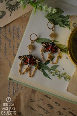 Kolczyki z niedźwiedziówką hebe (Unique Fantasy Objects)