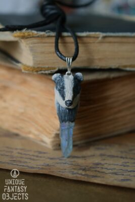 Naszyjnik z rzeźbą borsuka (Unique Fantasy Objects)